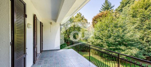 8 rooms Villa in Cadrezzate con Osmate, Italy No. 66426 26