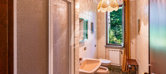 8 rooms Villa in Cadrezzate con Osmate, Italy No. 66426 17