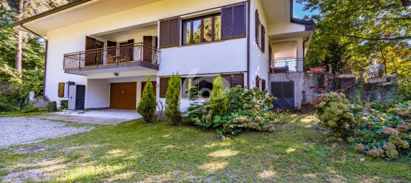 8 rooms Villa in Cadrezzate con Osmate, Italy No. 66426 25