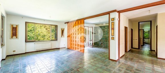 8 rooms Villa in Cadrezzate con Osmate, Italy No. 66426 27