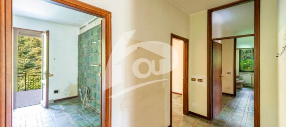 8 rooms Villa in Cadrezzate con Osmate, Italy No. 66426 31