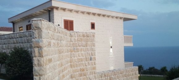 4 bedrooms Commercial property in Budva, Montenegro No. 123 3