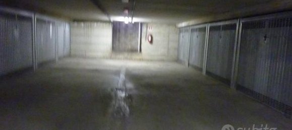 18m² Garage in Parma, Italy No. 251760 5