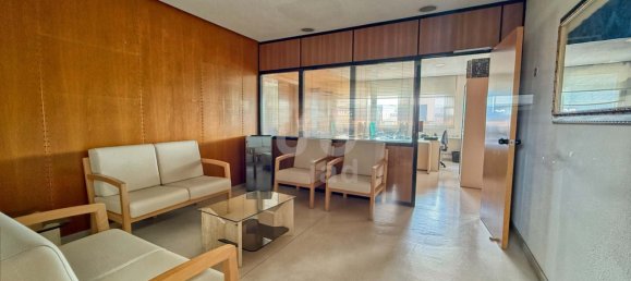 Edificio en Castellón de la Plana, Spain 8738 m² No. 138133 3