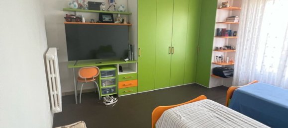 3 rooms Apartment in Foiano della Chiana, Italy No. 281586 3