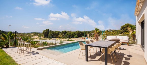 3 bedrooms House in San Miguel de Salinas, Spain No. 13493 9