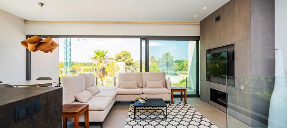 3 bedrooms House in San Miguel de Salinas, Spain No. 13493 12