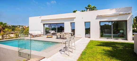 3 bedrooms House in San Miguel de Salinas, Spain No. 13493 2