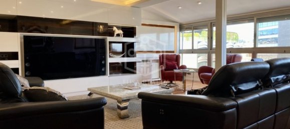 4 bedrooms Apartment in Barcelona, Spain No. 7426 4