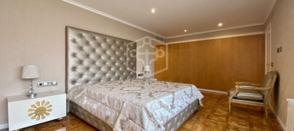 4 bedrooms Apartment in Barcelona, Spain No. 7426 27