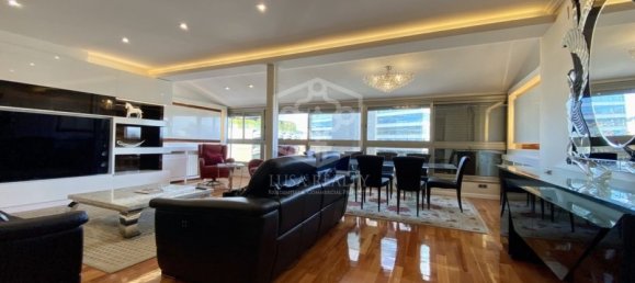 4 bedrooms Apartment in Barcelona, Spain No. 7426 2