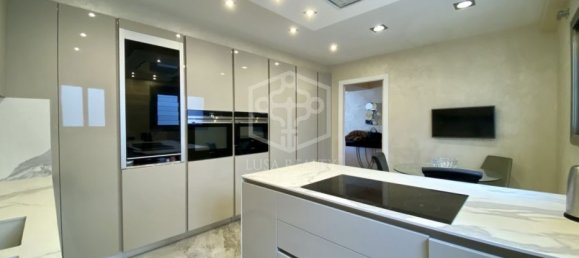 4 bedrooms Apartment in Barcelona, Spain No. 7426 10