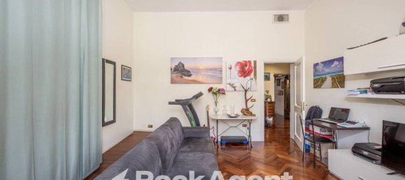 4 bedrooms Apartment in Rome, Italy No. 334928 6