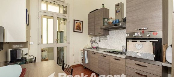 4 bedrooms Apartment in Rome, Italy No. 334928 15