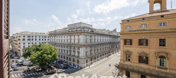 4 bedrooms Apartment in Rome, Italy No. 334928 2