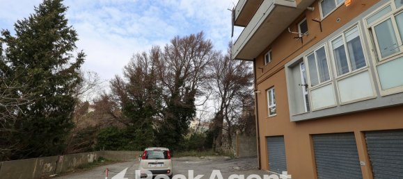 21m² Garage in Catanzaro, Italy No. 181869 2