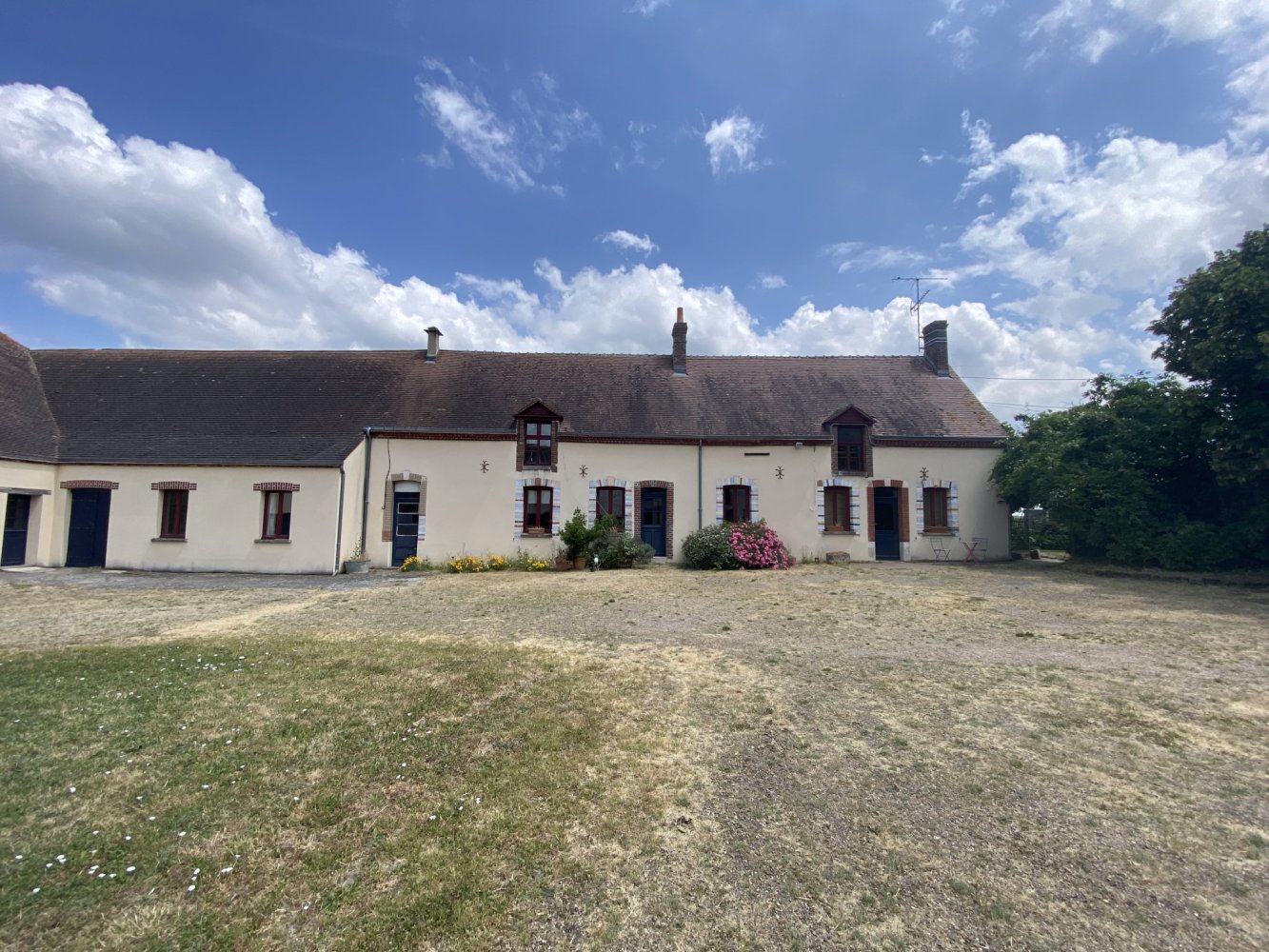 5 غرف نوم منزل في Amilly, France رقم 77910