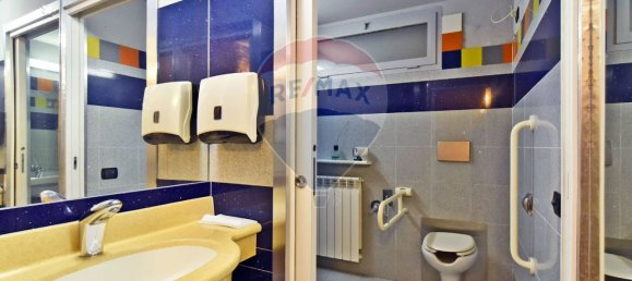 Коммерческая недвижимость с 3 комнатами в Лентате суль Севезо, Италия № 52926 9