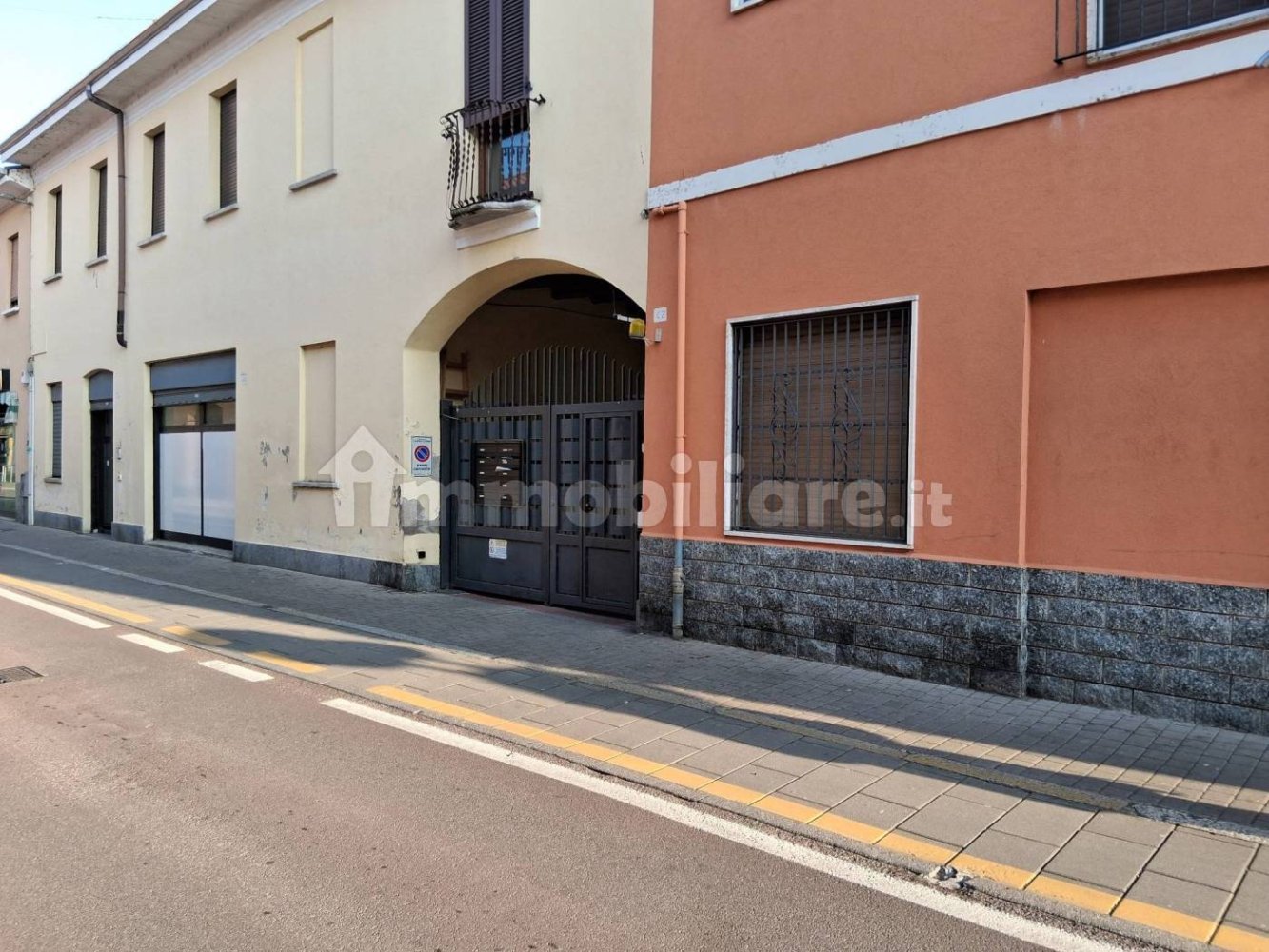 1 bedroom Apartment in San Giorgio su Legnano, Italy No. 336132