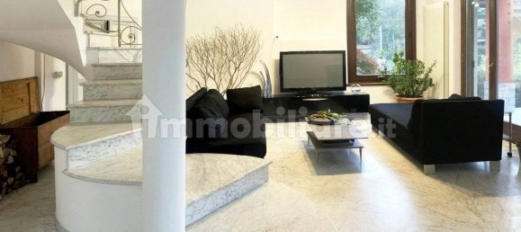 6 bedrooms Villa in Ivrea, Italy No. 49752 9