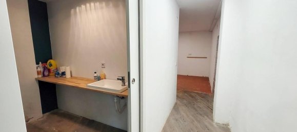 150 m² propiedad comercial en venta en Valencia, València, Comunidad Valenciana, Spain № 369888 8