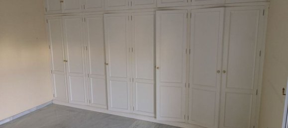 Apartamento de 4 dormitorios en Córdoba, Spain No. 190108 16