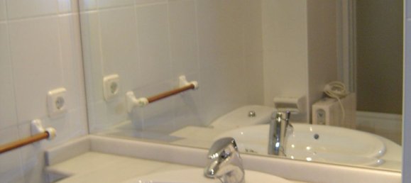 Apartamento de 4 dormitorios en Córdoba, Spain No. 190108 13