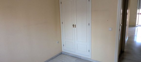 Apartamento de 4 dormitorios en Córdoba, Spain No. 190108 12