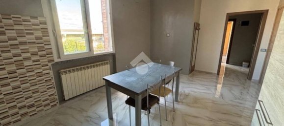 2 bedrooms Apartment in Limbiate, Italy No. 332235 2