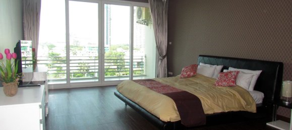 2 bedrooms Condo in Pattaya, Thailand No. 3905 2