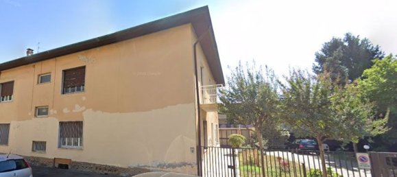 4 rooms Apartment in Cassano Magnago, Italy No. 184542 3