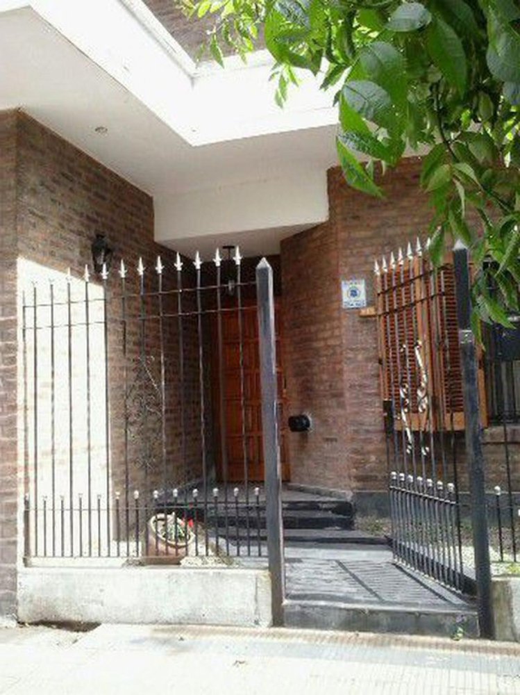 3 Schlafzimmer Haus in Lanus, Argentina, Nr. 54528