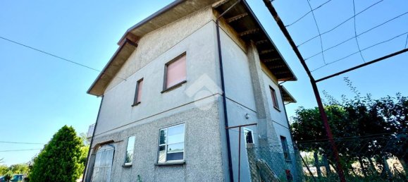 Casa de 4 dormitorios en San Mauro Pascoli, Italy No. 223335 6