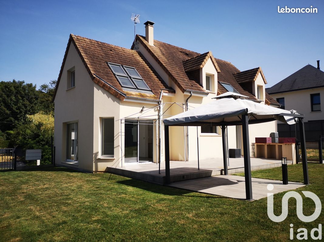 Дом с 5 спальнями в Кальвадос, Франция № 360706