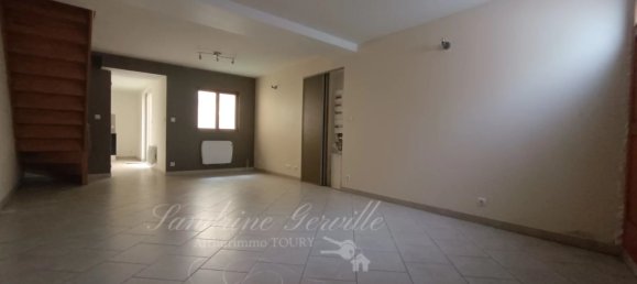 2 Schlafzimmer Stadthaus in Toury, France, Nr. 269981 2