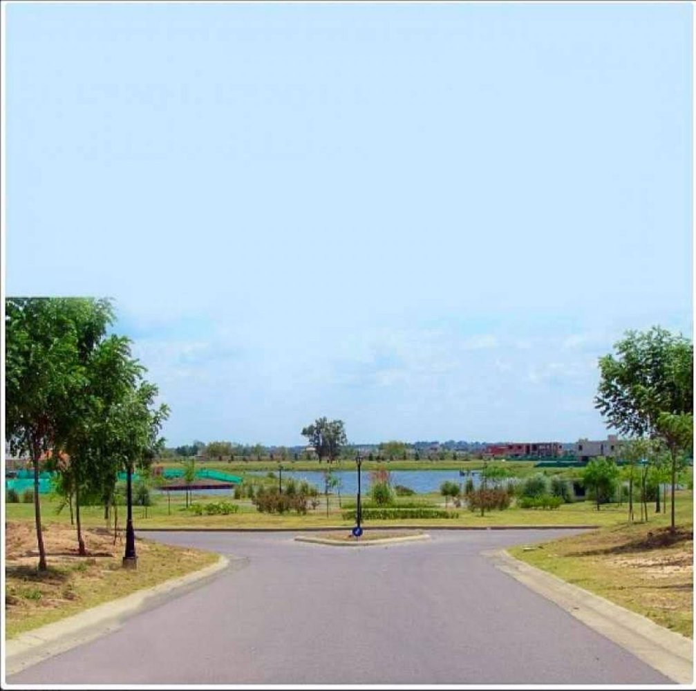  Land in Escobar, Argentina No. 46875