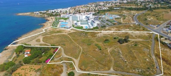 3 bedrooms Villa in Chloraka, Cyprus No. 9480 4