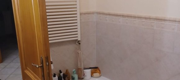 Dúplex de 3 dormitorios en Pisoniano, Italy No. 73543 12