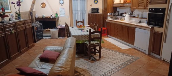 Dúplex de 3 dormitorios en Pisoniano, Italy No. 73543 4