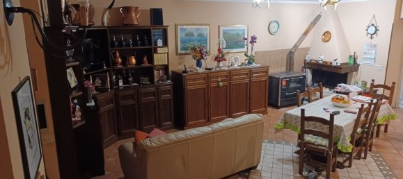 Dúplex de 3 dormitorios en Pisoniano, Italy No. 73543 3