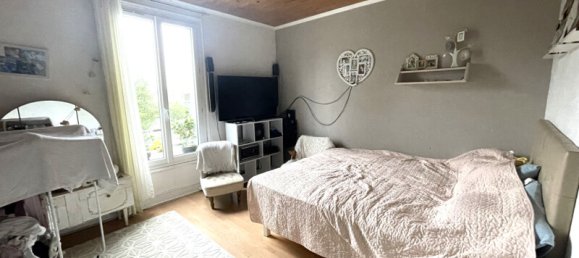 1 bedroom Apartment in Les Pavillons-sous-Bois, France No. 182963 2