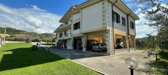 Вилла с 4 спальнями в Сора, Италия № 56364 50