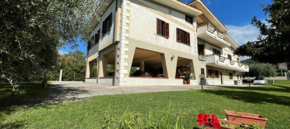 Вилла с 4 спальнями в Сора, Италия № 56364 5