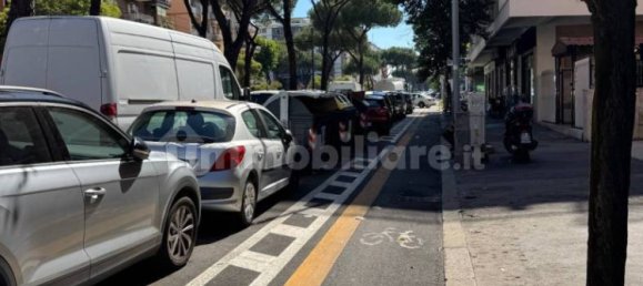 1-salle Propriété commerciale à Rome, Italy No. 319595 5