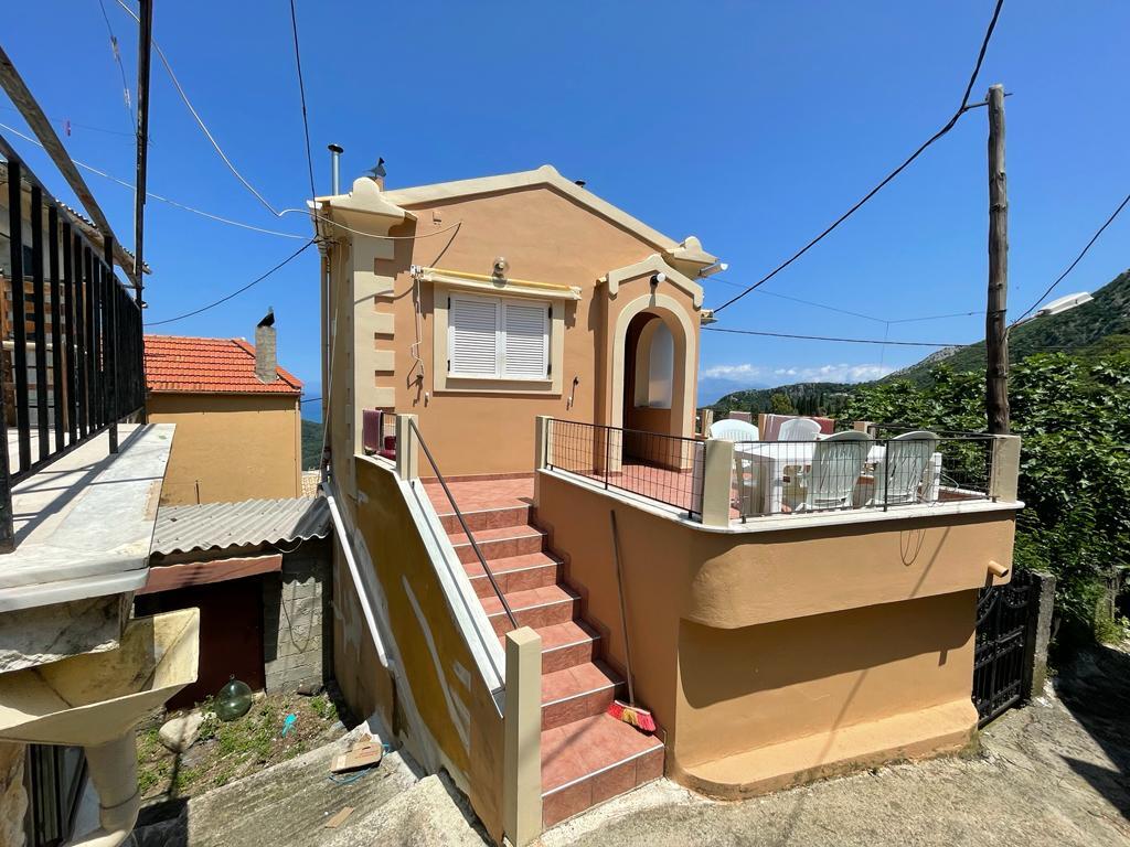 3 dormitorios сasa en venta en Corfu, Central Corfu and Diapontian Islands, Corfu, Ionian Islands, Peloponnese, Western Greece and the Ionian, Greece № 93597