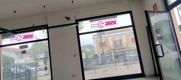 154m² Commercial property in San Giovanni Teatino, Italy No. 169138 23