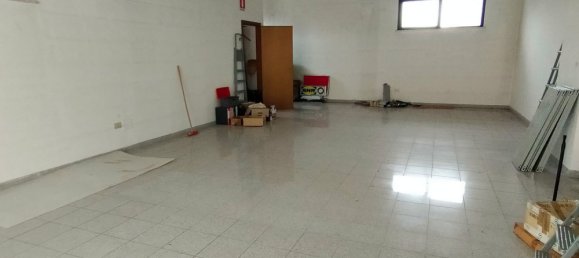154m² Commercial property in San Giovanni Teatino, Italy No. 169138 48