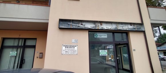 154m² Commercial property in San Giovanni Teatino, Italy No. 169138 11