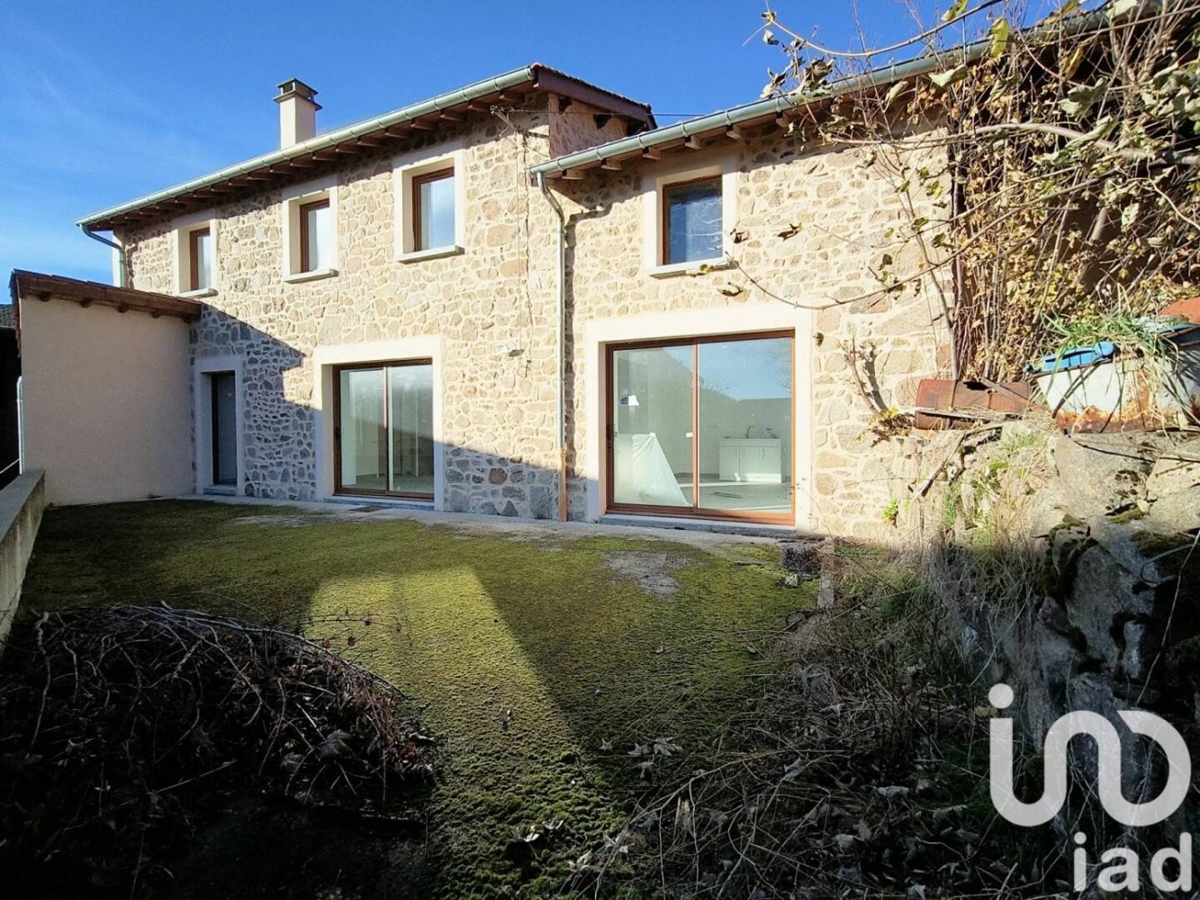 3 Schlafzimmer Villa in Villecheneve, France, Nr. 204660