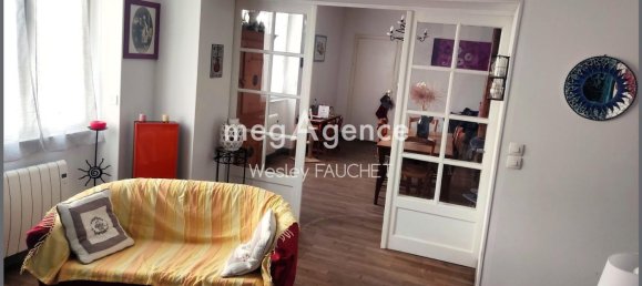 3 Schlafzimmer Haus in Buzancais, France, Nr. 64617 2